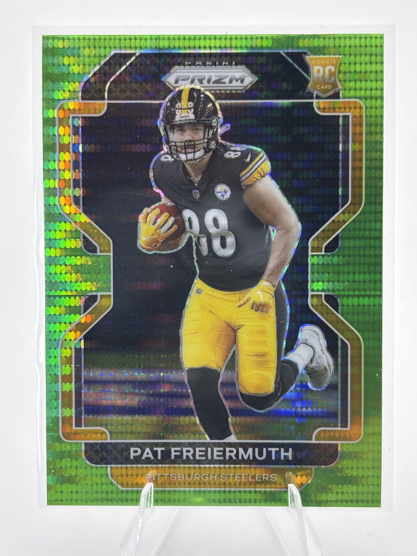 2021 Panini Prizm #362 Pat Freiermuth Neon Green Pulsar