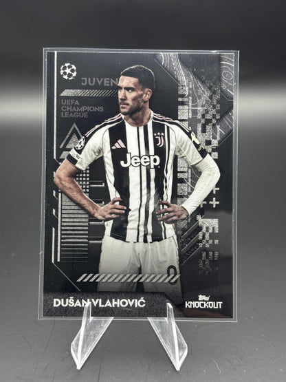 2025-26 Topps Knockout UEFA Club Competitions Dušan Vlahović