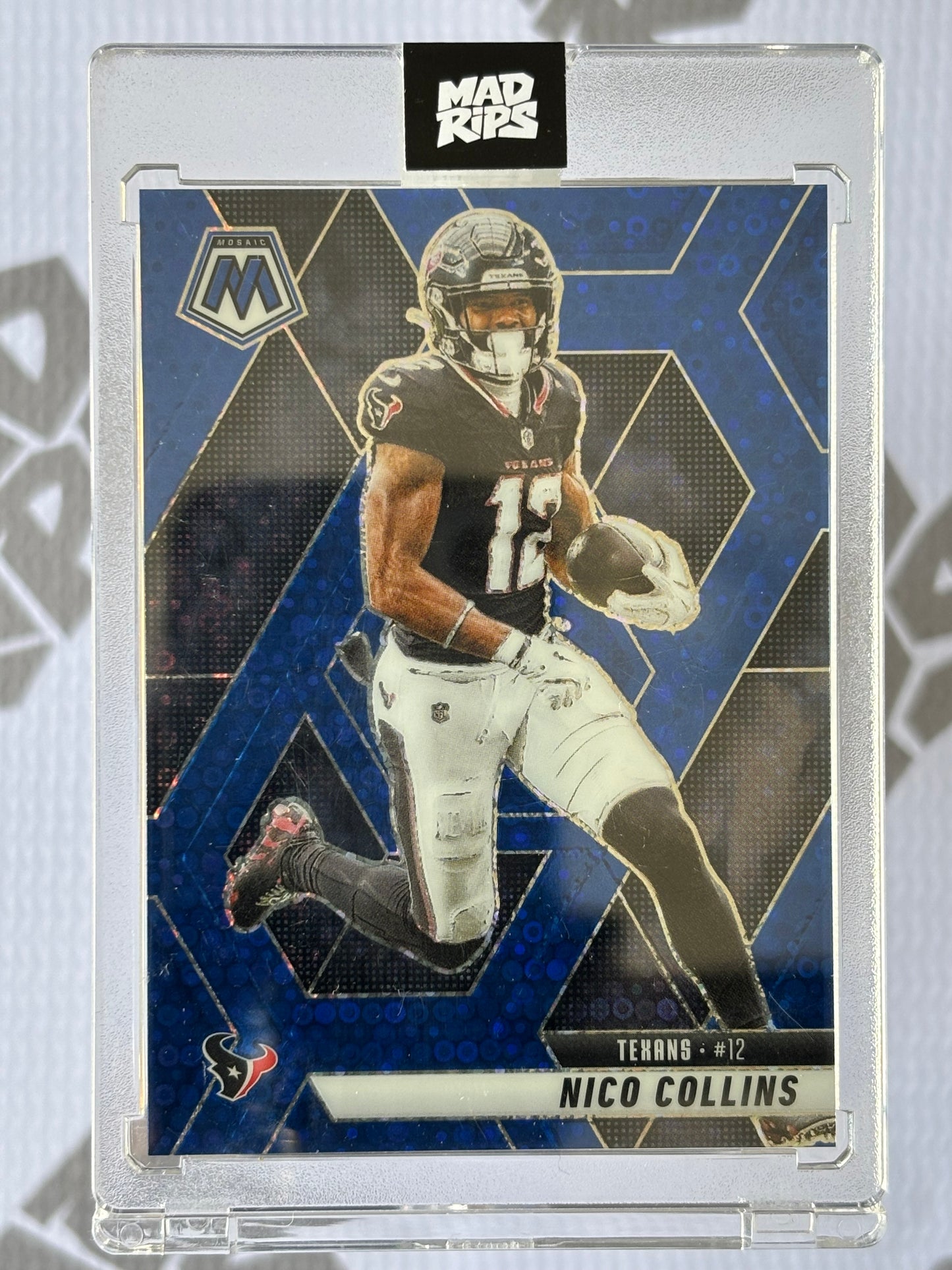 Nico Collins – Blue Mosaic Disco No Huddle Parallel /99 | 2025 Panini Mosaic Football (Houston Texans)