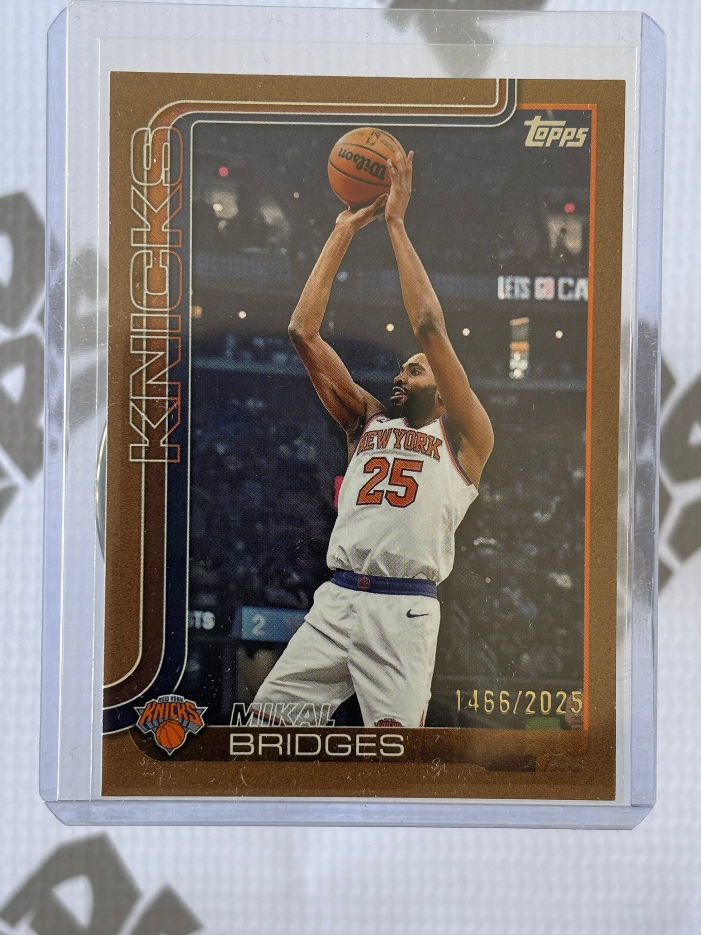 Mikal Bridges – 2025 Topps Basketball #18 (1466/2025) – New York Knicks